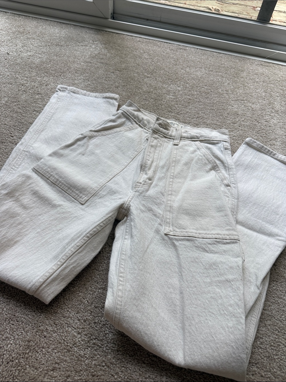 Abercrombie Women’s White Carpenter Jeans